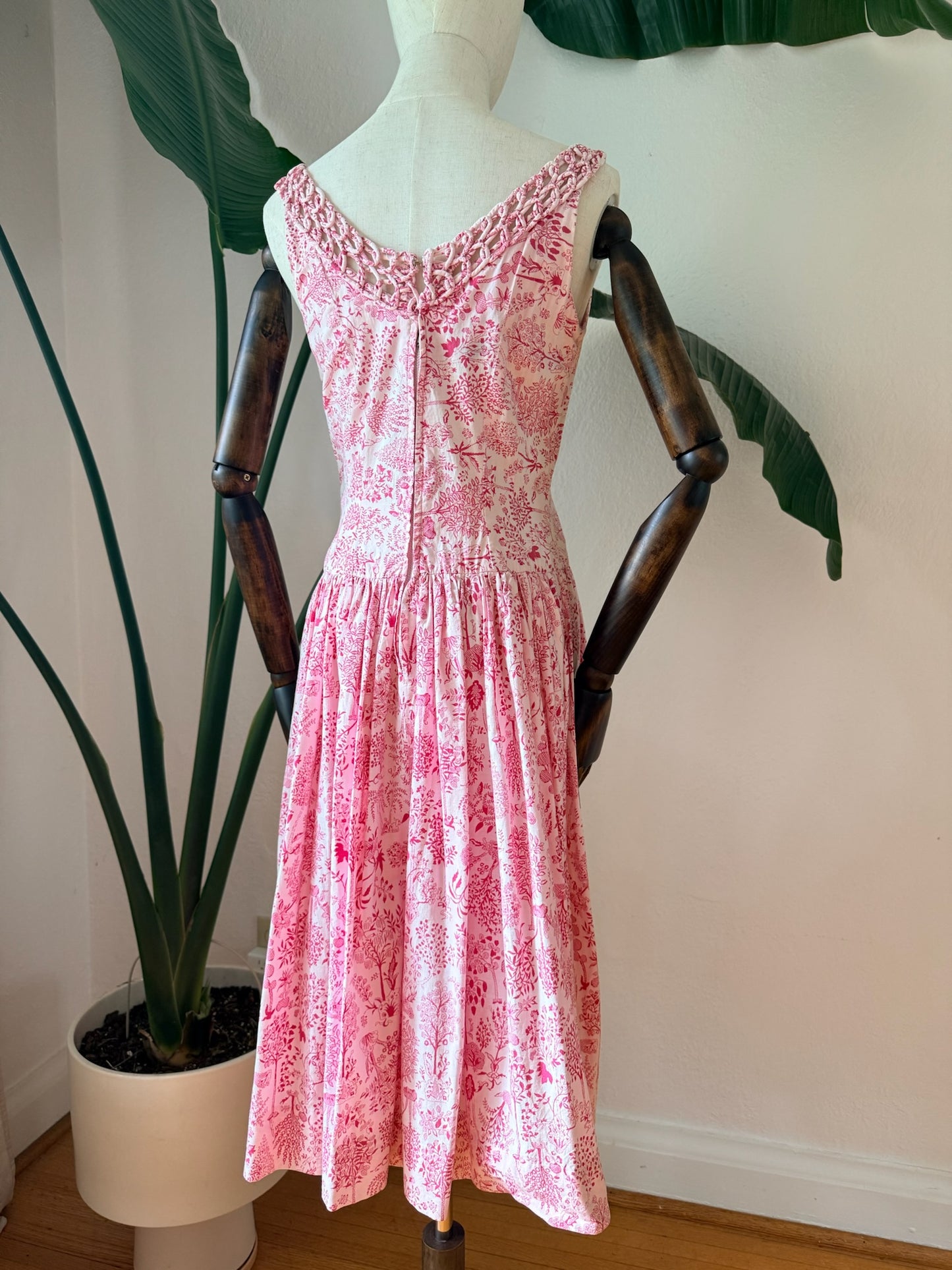 Vintage 1950s Jerry Gilden Plant Print Fit and Flare Dress Size Small
