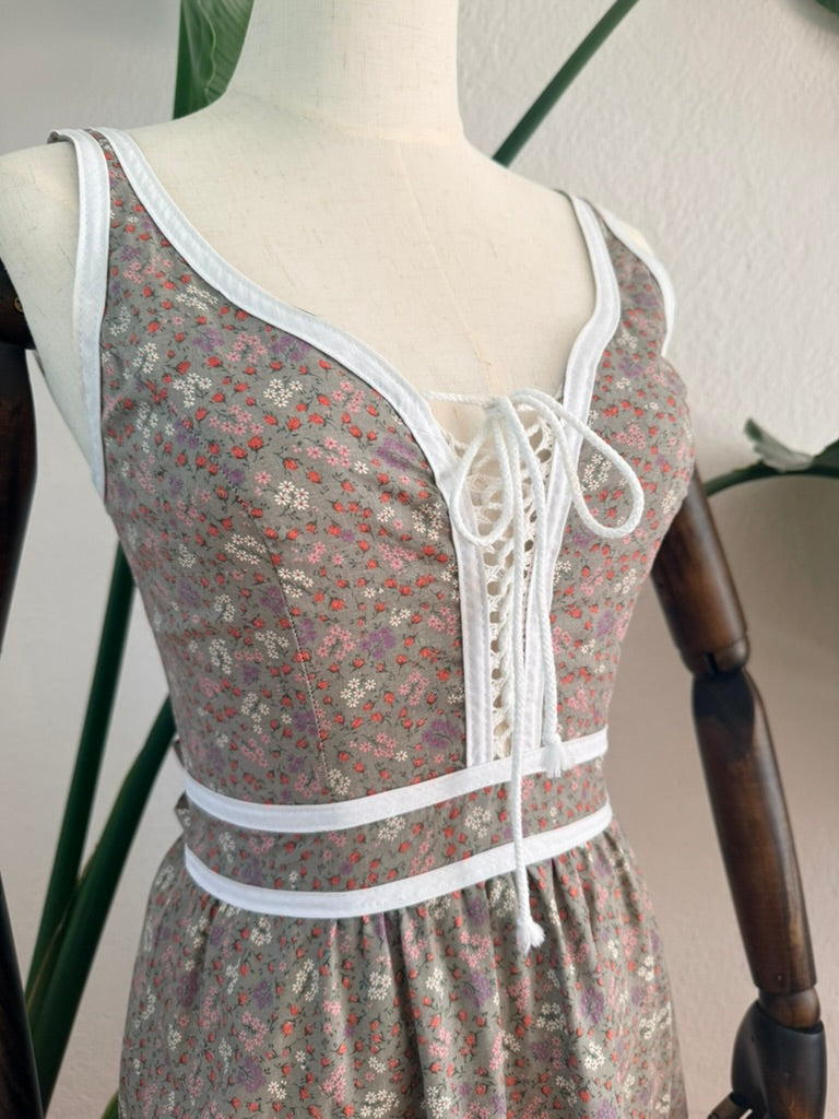 Vintage 1970's Gunne Sax Floral Print Prairie Dress Size 7