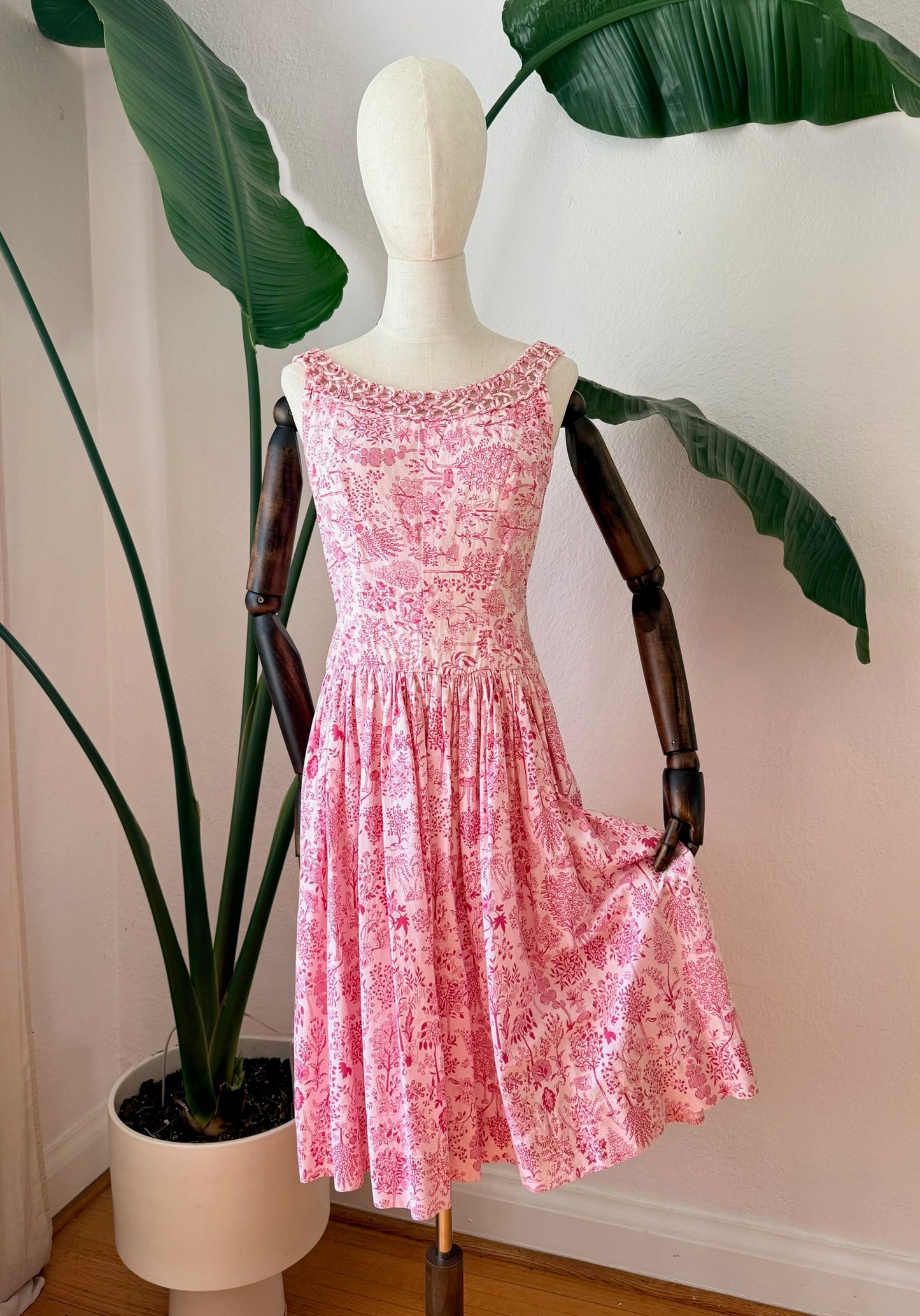 Vintage 1950s Jerry Gilden Plant Print Fit and Flare Dress Size Small
