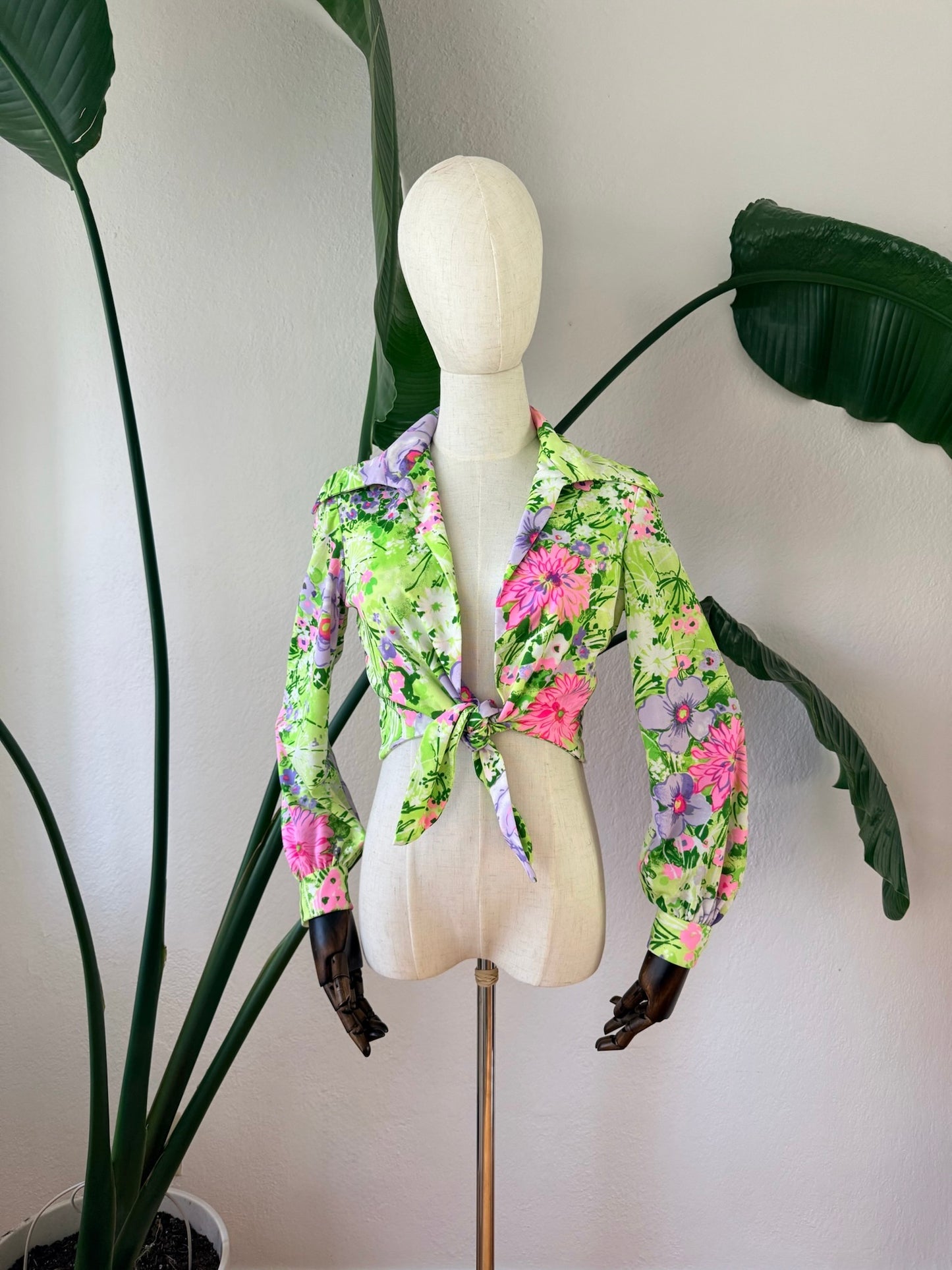 Vintage 1970s Floral Print Crop Top Blouse