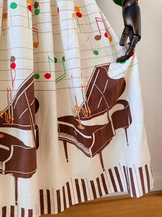 Vintage 1950s Piano and Music Notes Novelty Print Border Skirt, Size Small