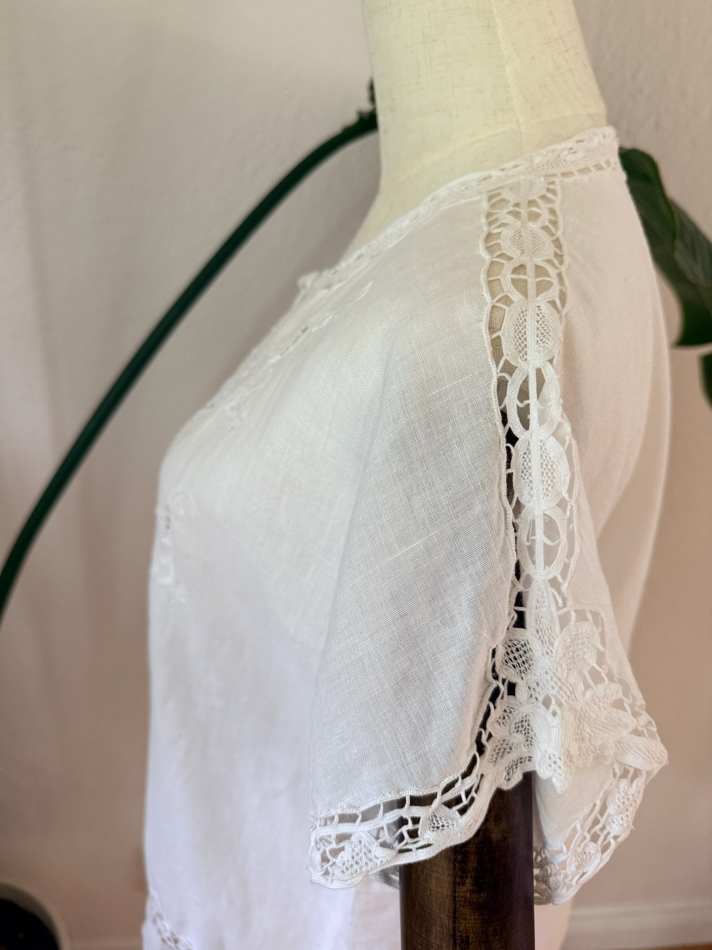 Vintage Boho White Linen Button-Up Blouse, Size Medium