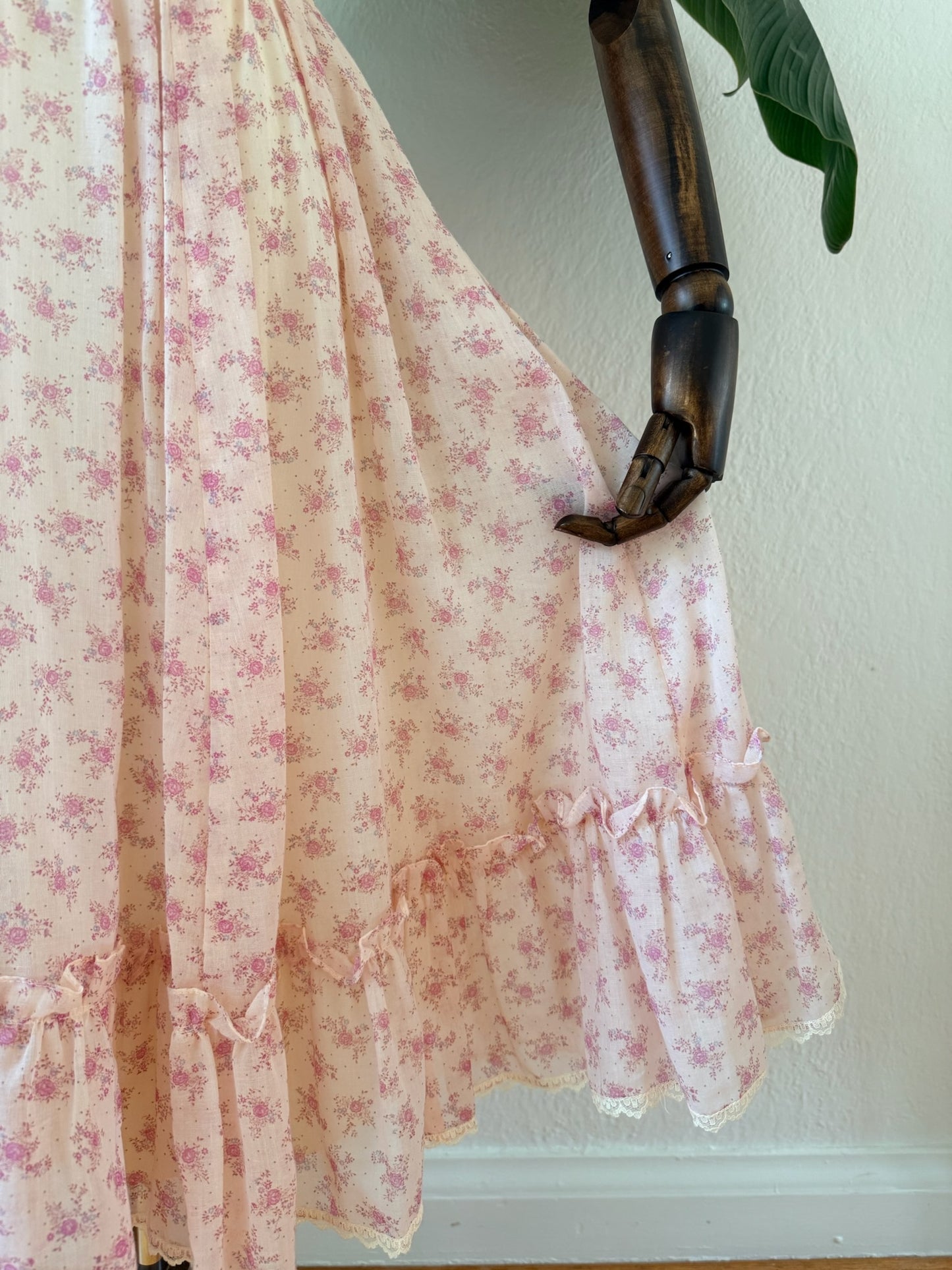 Vintage 1970s Pink Floral Prairie Gunne Sax Dress, Size 7