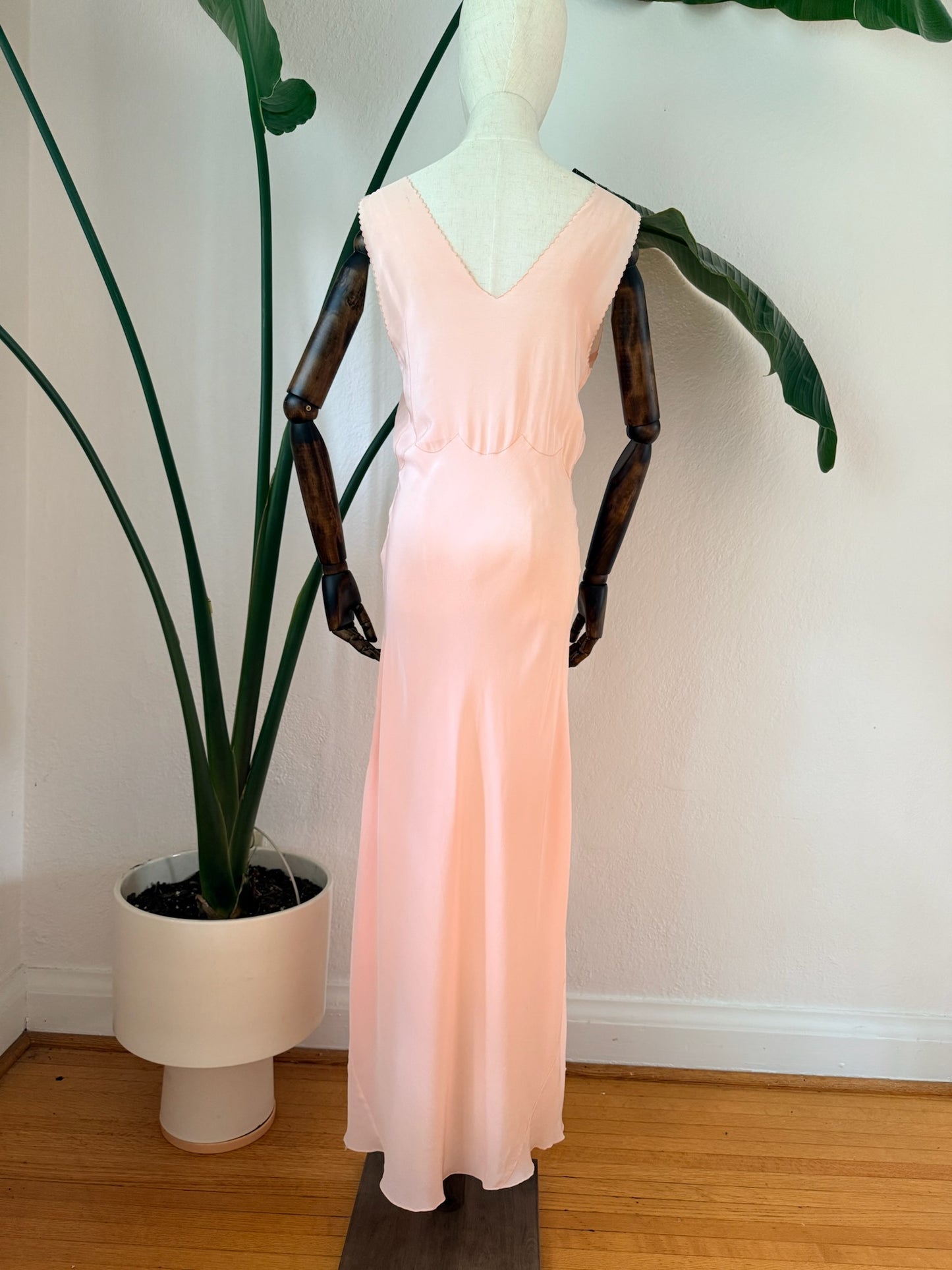 Vintage 1930s Pale Pink Negligee Nightgown, Size Small