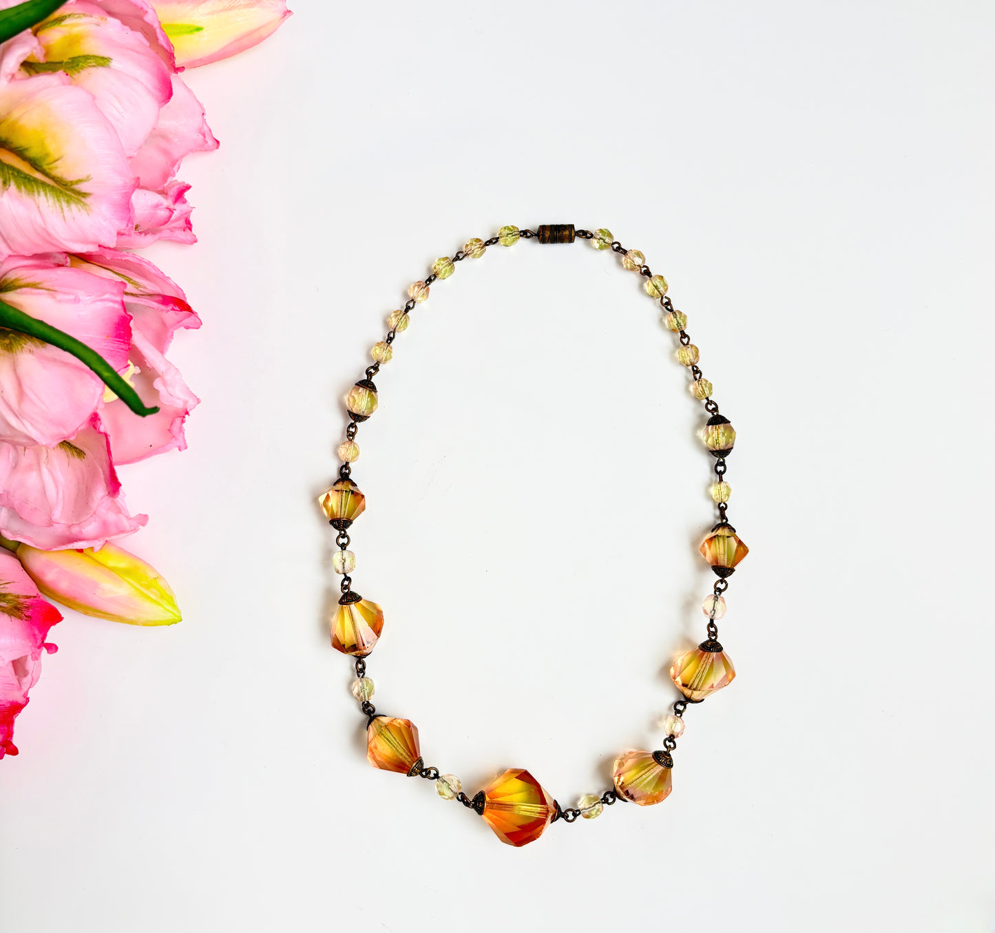 Vintage 1920s/1930s Bi-Colour Uranium Glass Necklace