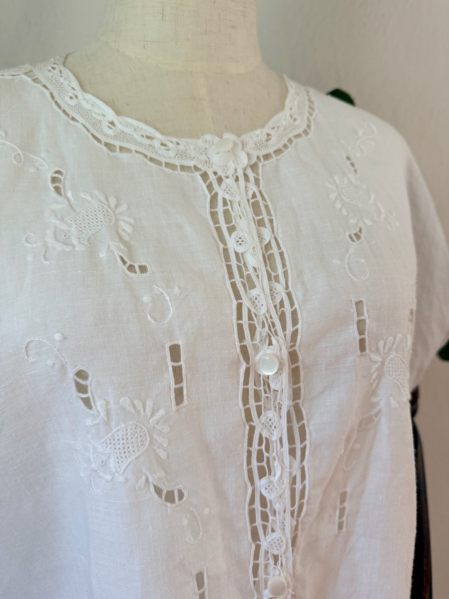 Vintage Boho White Linen Button-Up Blouse, Size Medium