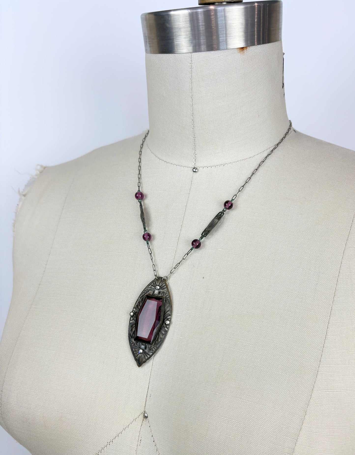 Vintage 1920s/1930s Czech Glass Necklace