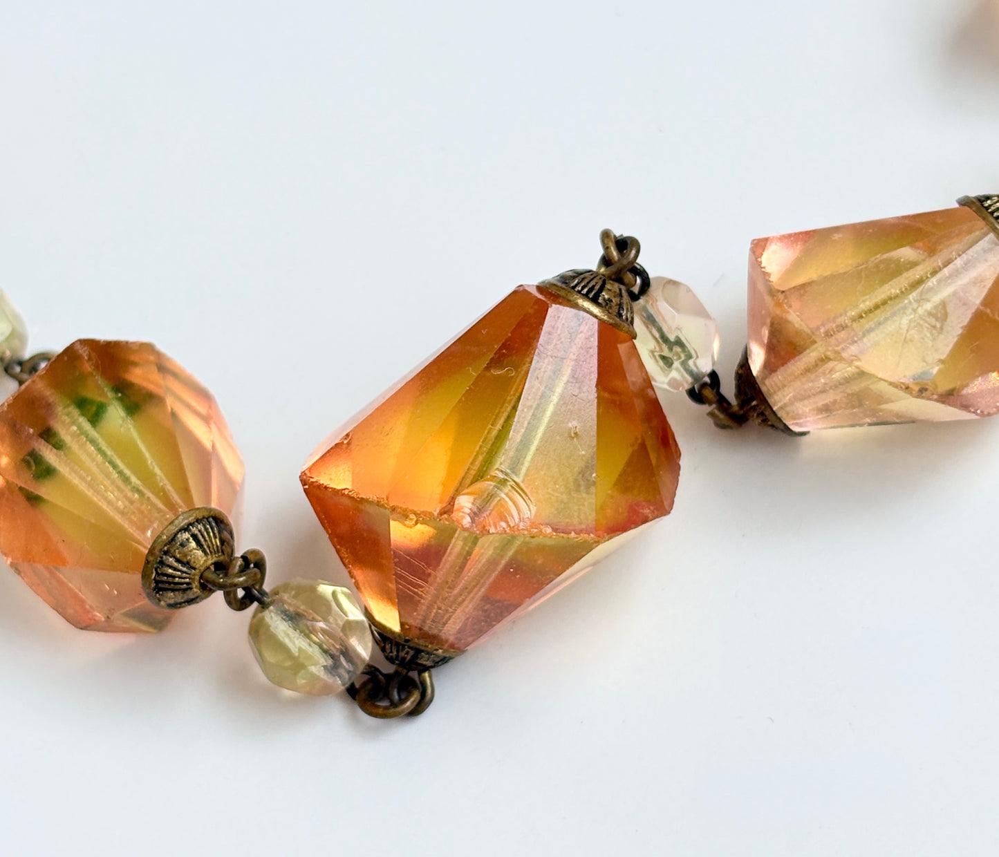 Vintage 1920s/1930s Bi-Colour Uranium Glass Necklace